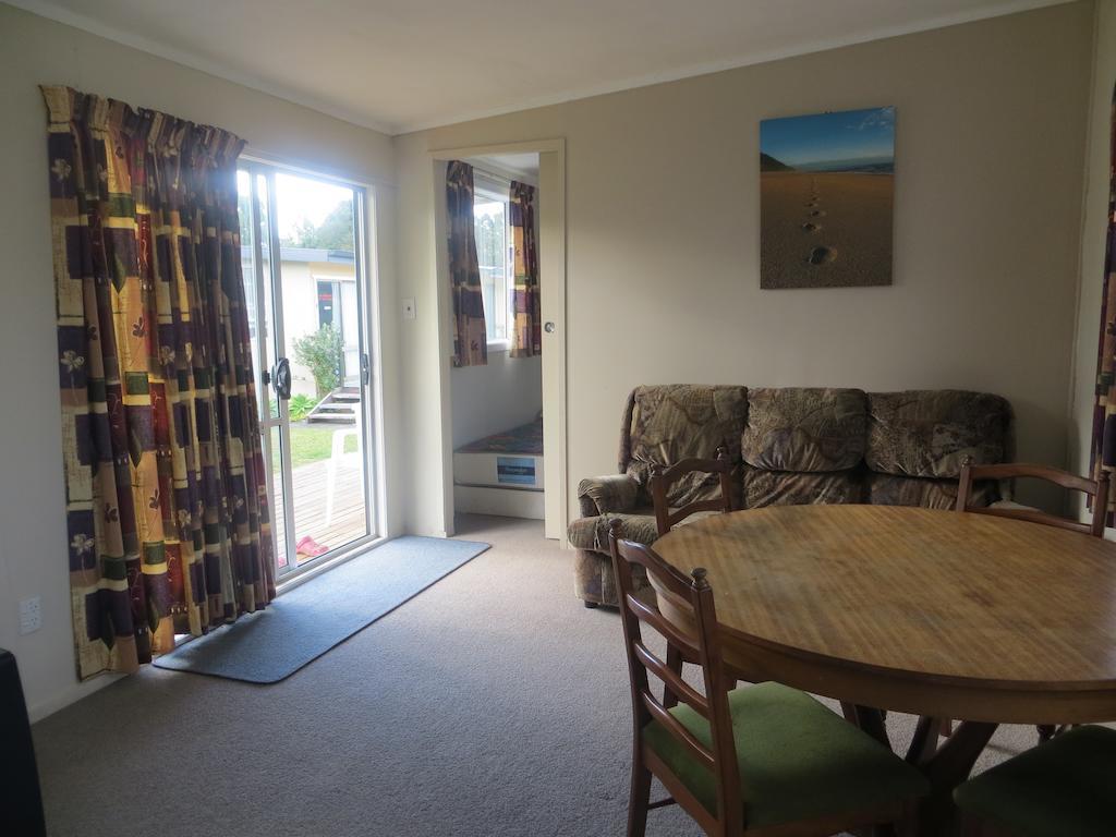 Big Bay Holiday Park Awhitu Quarto foto