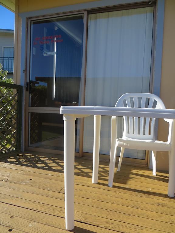 Big Bay Holiday Park Awhitu Quarto foto